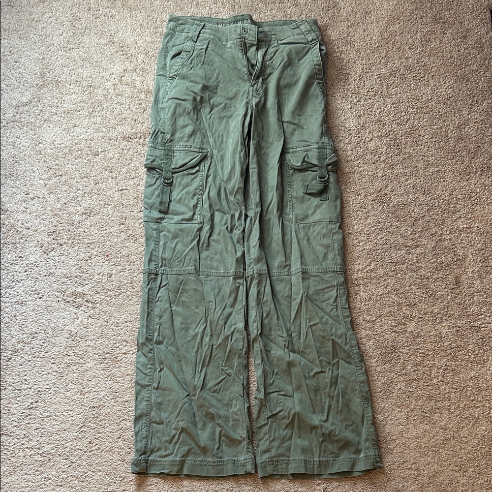American Eagle Outfitters Green Stretchy Cargo Pants